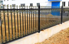 锌钢围墙护栏的广泛应用